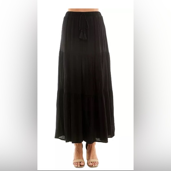 Juniors tiered pull on drawstring maxi skirt, black - Picture 1 of 9